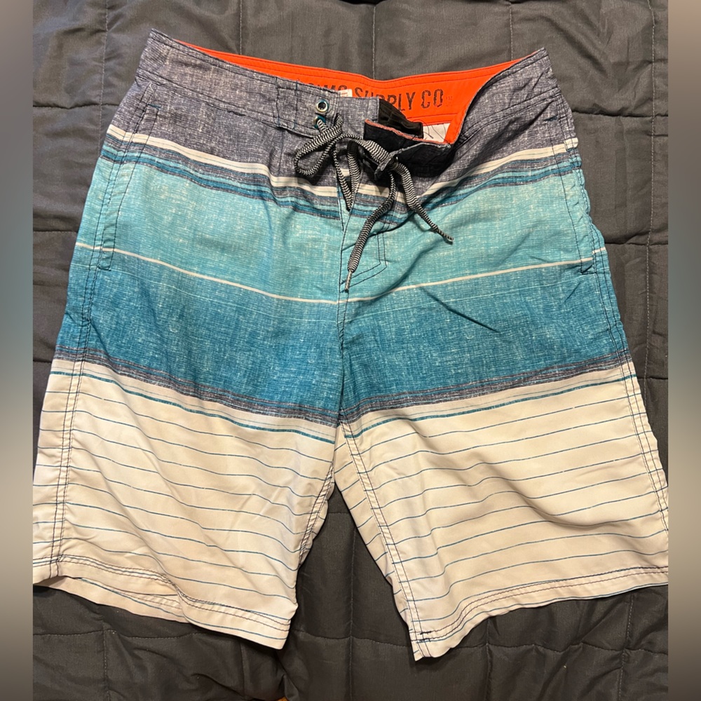 MEN’S STRIPED SWIM TRUNKS SIZE 32